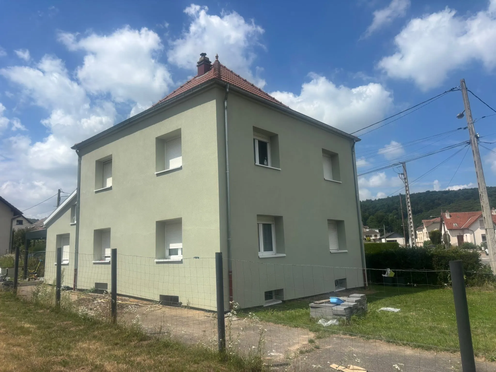 Chantier d'isolation thermique par l'extérieur réalisé par ZF Façade en Moselle — photo 32